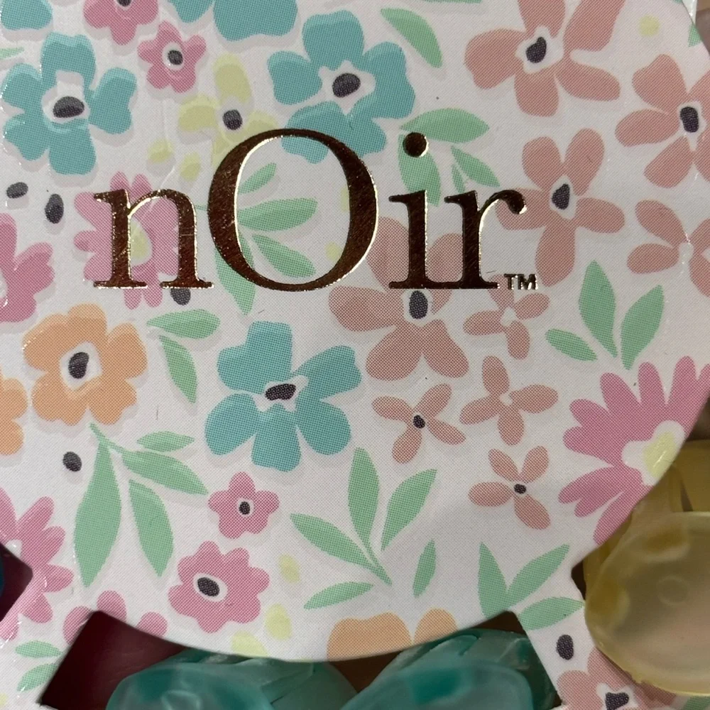 nOir Jewelry set six